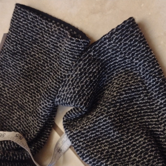 St. John One Button Tweed Blazer black and white - Picture 7 of 7